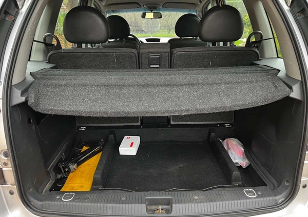 Opel Meriva cena 6999 przebieg: 243000, rok produkcji 2007 z Luboń małe 121